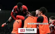 国米重伤倒地，莫德里奇全队围拢祈祷，场面感人